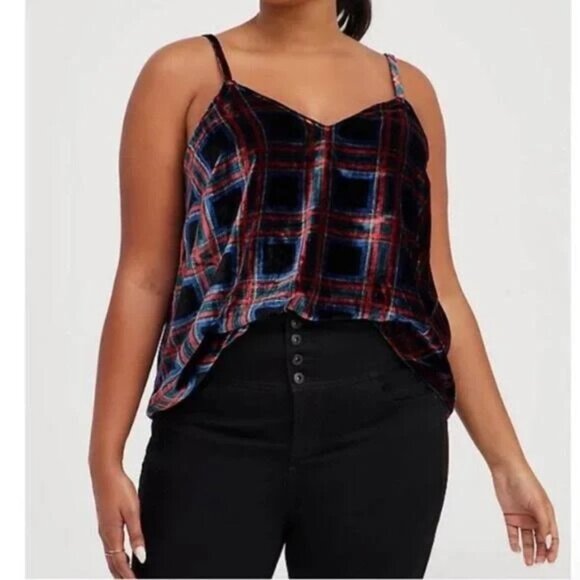 TORRID Women Velvet Cami Top Cropped Sophie Tank Swing Size 0/L Black 2-5 - Picture 2 of 14